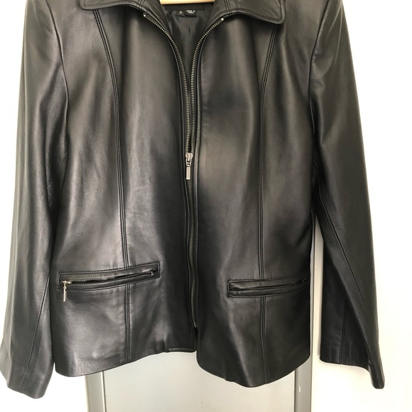 Identify leather collared jacket - Picture 8 of 9